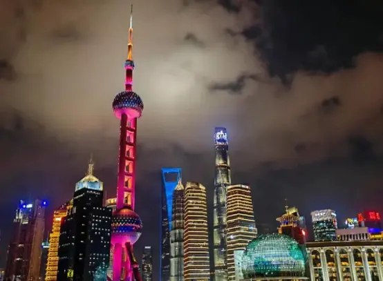 南翔小笼-排骨年糕（本帮红烧肉必吃榜）到底有多绝？一口入魂的魔都滋味😋