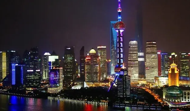 徐家汇夜逛｜徐家汇书院与天主教堂的灯光夜景