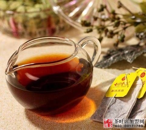 普洱茶生普与熟普的区分，中国茶叶店加盟网